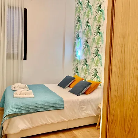 Homely Refino Bajo G6 Y F6 * Malaga