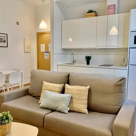 Homely Refino Bajo G6 Y F6 Appartement *
